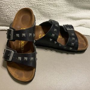 Black leather studded Birkenstock Arizona